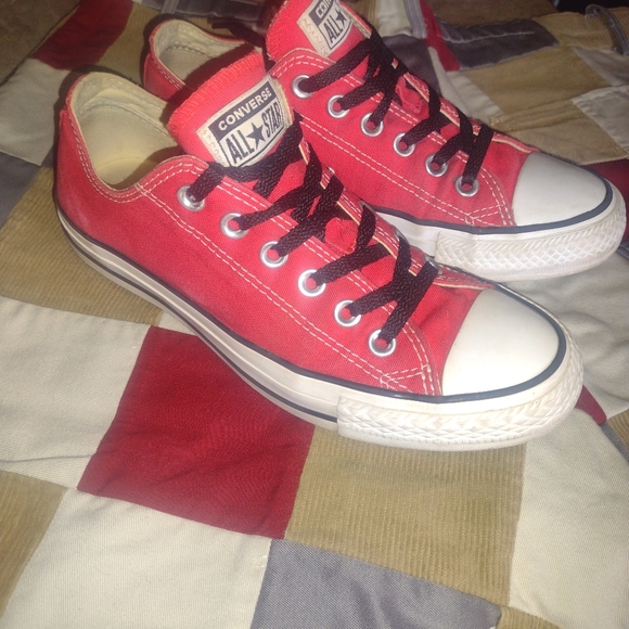 Converse Chuck Taylor All Star Low Top Red Shoes Women size 7 - Picture 10 of 10